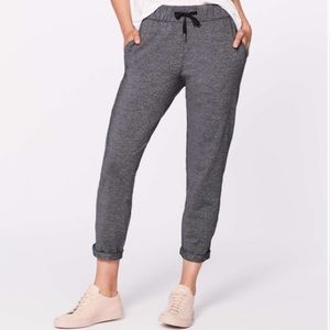 Lululemon On the Fly 7/8 Pant sz. 6